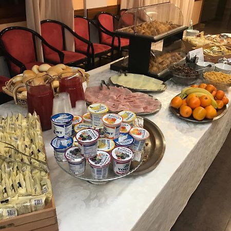 Hotel Libia Fino Del Monte Екстериор снимка
